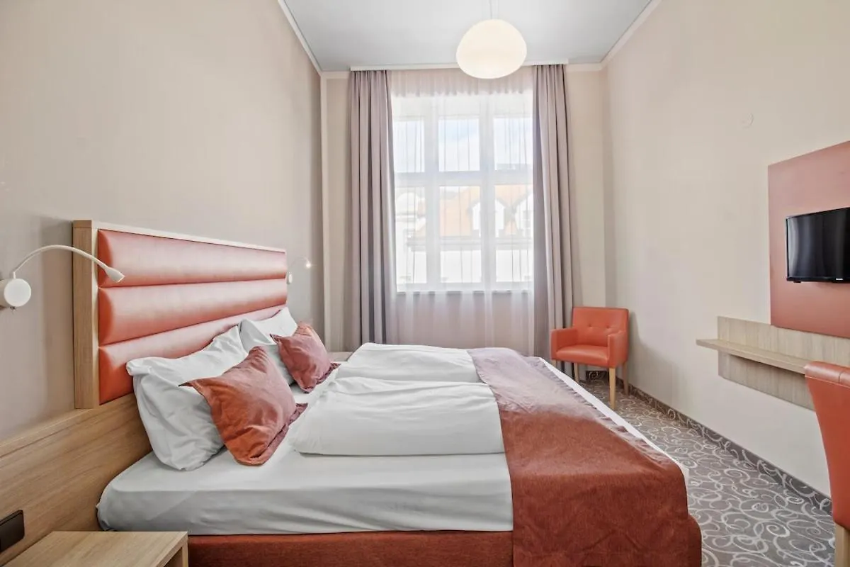 Appartamento Hotel Schild I Paid Parking I Vienna Forrest