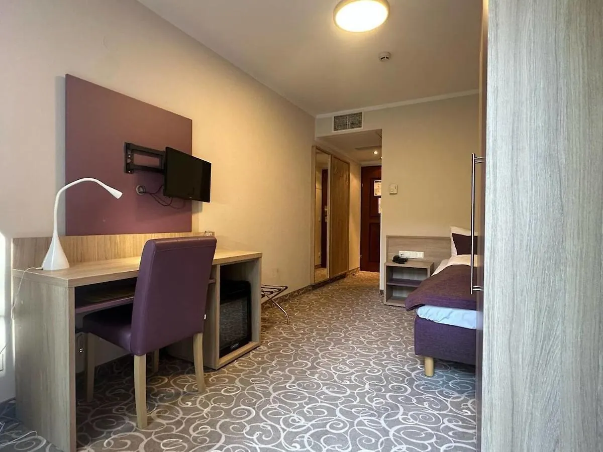 Appartamento Hotel Schild I Paid Parking I Vienna Forrest