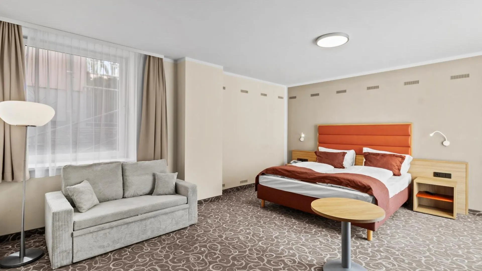 Hotel Schild فيينا 4*,  النمسا