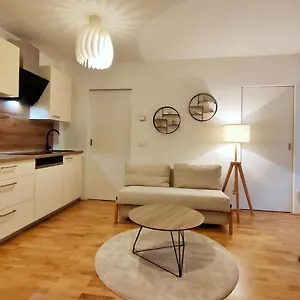 Luma Near Schoenbrunn With Parking Apartament