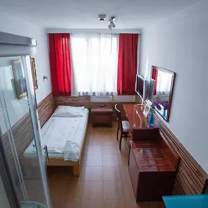 Hotel Attache L Contactless Check-in, Wien
