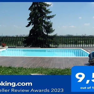  Apartment Danube View House With Garden