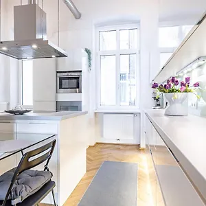 The Hub By Jr Apartament